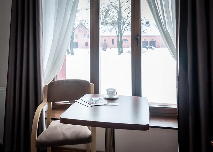 Centrum Edukacyjno-rozwojowe Pawlowice - Bezplatny Parking Отель типа 