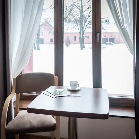 Centrum Edukacyjno-rozwojowe Pawlowice - Bezplatny Parking Hotel *
