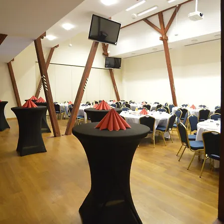 Hotel Centrum Edukacyjno-rozwojowe Pawlowice - Bezplatny Parking Wrocław