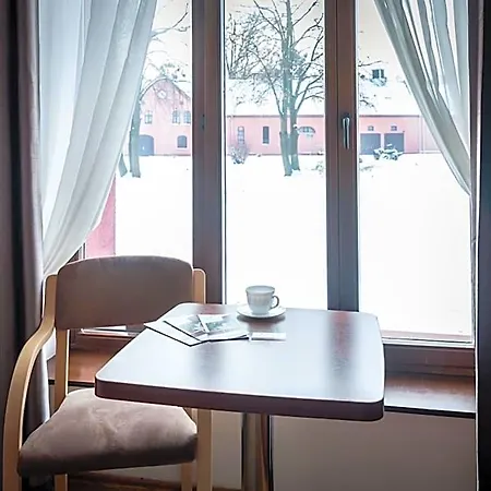 Centrum Edukacyjno-rozwojowe Pawlowice - Bezplatny Parking Bed & Breakfast Wrocław