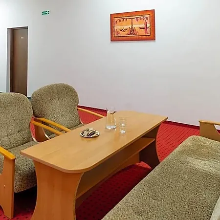 Centrum Edukacyjno-rozwojowe Pawlowice - Bezplatny Parking Bed & Breakfast 3*
