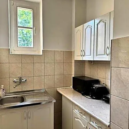 Centrum Edukacyjno-rozwojowe Pawlowice - Bezplatny Parking Bed & Breakfast