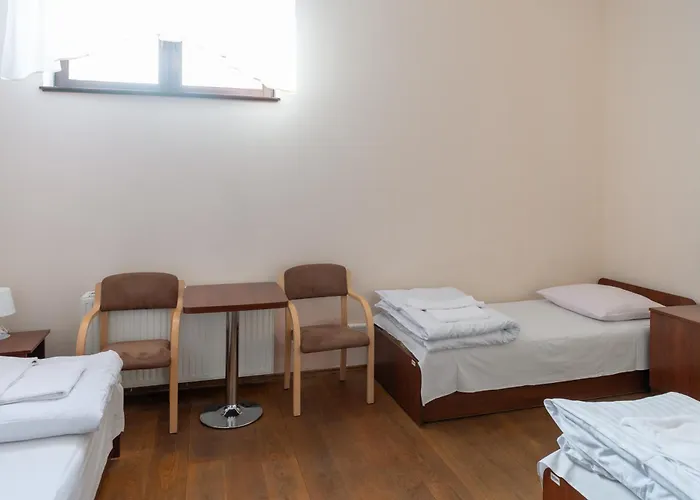 Centrum Edukacyjno-rozwojowe Pawlowice - Bezplatny Parking Готель типу 